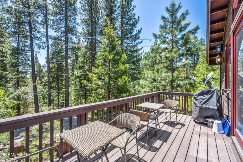 886 Rosewood, Incline Village, Nevada 89451, 4 Bedrooms Bedrooms, ,4 BathroomsBathrooms,Residential,Residential,Rosewood,250051016