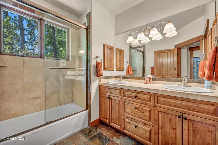 886 Rosewood, Incline Village, Nevada 89451, 4 Bedrooms Bedrooms, ,4 BathroomsBathrooms,Residential,Residential,Rosewood,250051016