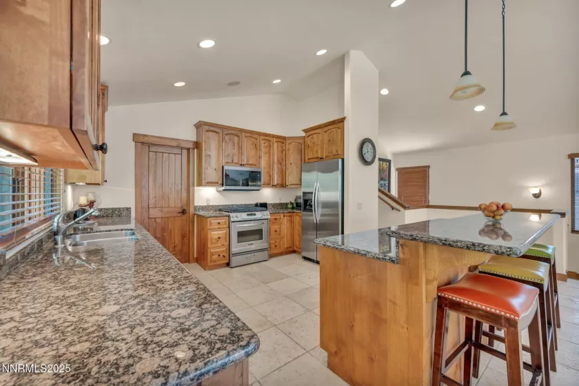 886 Rosewood, Incline Village, Nevada 89451, 4 Bedrooms Bedrooms, ,4 BathroomsBathrooms,Residential,Residential,Rosewood,250051016