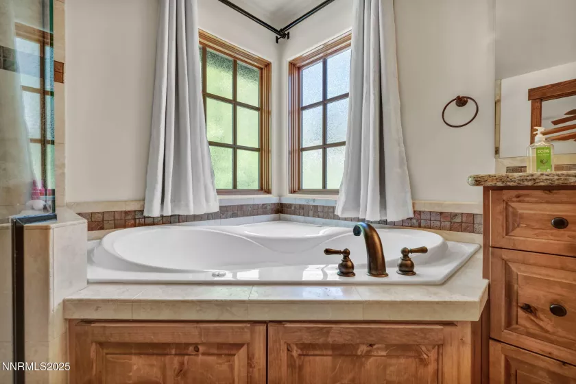 886 Rosewood, Incline Village, Nevada 89451, 4 Bedrooms Bedrooms, ,4 BathroomsBathrooms,Residential,Residential,Rosewood,250051016