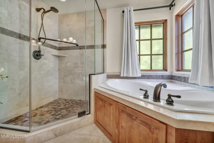 886 Rosewood, Incline Village, Nevada 89451, 4 Bedrooms Bedrooms, ,4 BathroomsBathrooms,Residential,Residential,Rosewood,250051016