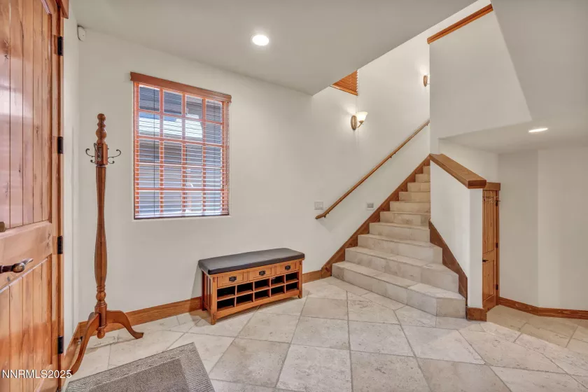 886 Rosewood, Incline Village, Nevada 89451, 4 Bedrooms Bedrooms, ,4 BathroomsBathrooms,Residential,Residential,Rosewood,250051016