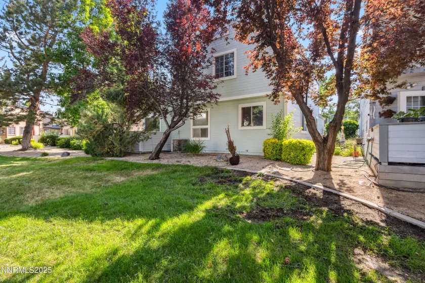 HOA Maintained Greenspace