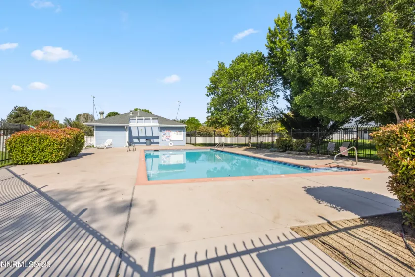 HOA Maintained Pool