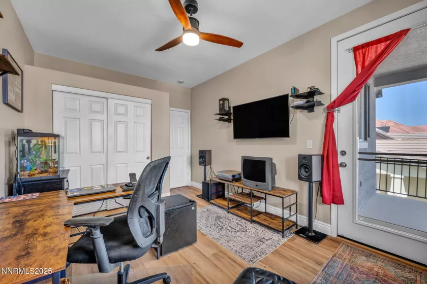 Office/bedroom