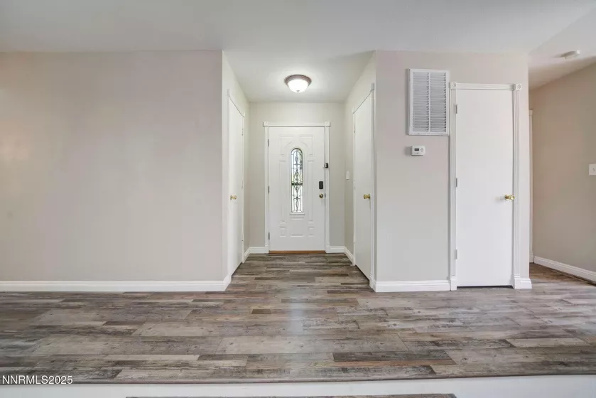 715 Emerson, Sparks, Nevada 89431, 3 Bedrooms Bedrooms, ,2 BathroomsBathrooms,Residential,Residential,Emerson,250051022