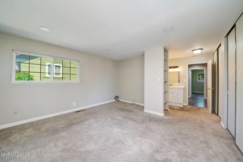 715 Emerson, Sparks, Nevada 89431, 3 Bedrooms Bedrooms, ,2 BathroomsBathrooms,Residential,Residential,Emerson,250051022