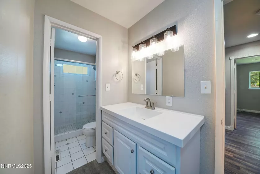 715 Emerson, Sparks, Nevada 89431, 3 Bedrooms Bedrooms, ,2 BathroomsBathrooms,Residential,Residential,Emerson,250051022