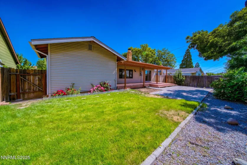 715 Emerson, Sparks, Nevada 89431, 3 Bedrooms Bedrooms, ,2 BathroomsBathrooms,Residential,Residential,Emerson,250051022
