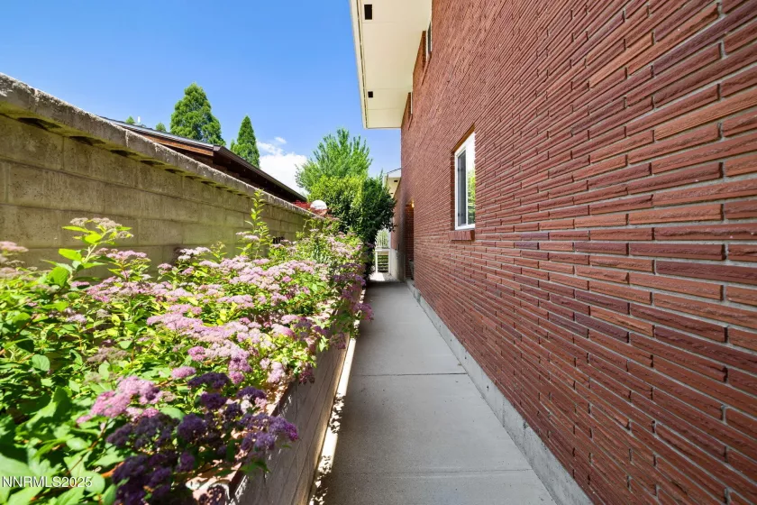 1435 Palisade, Reno, Nevada 89509, 4 Bedrooms Bedrooms, ,3 BathroomsBathrooms,Residential,Residential,Palisade,250051023
