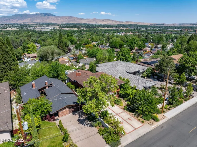 1435 Palisade, Reno, Nevada 89509, 4 Bedrooms Bedrooms, ,3 BathroomsBathrooms,Residential,Residential,Palisade,250051023