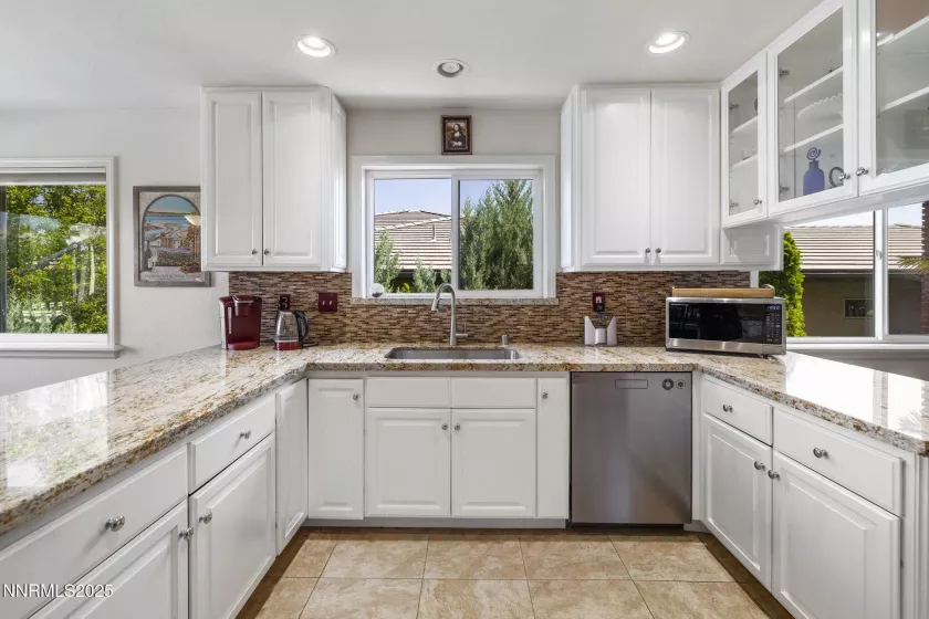 1435 Palisade, Reno, Nevada 89509, 4 Bedrooms Bedrooms, ,3 BathroomsBathrooms,Residential,Residential,Palisade,250051023