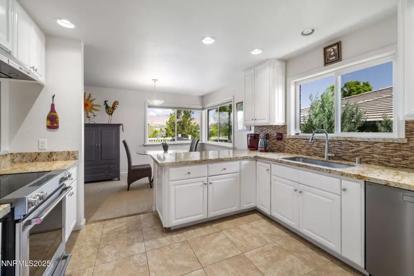 1435 Palisade, Reno, Nevada 89509, 4 Bedrooms Bedrooms, ,3 BathroomsBathrooms,Residential,Residential,Palisade,250051023