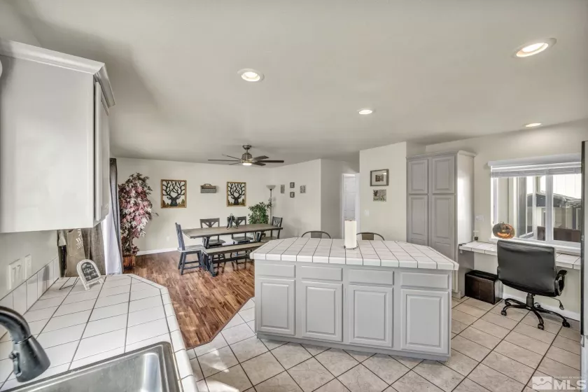 1140 Thompson, Carson City, Nevada 89703, 3 Bedrooms Bedrooms, ,3 BathroomsBathrooms,Residential,Residential,Thompson,250001246