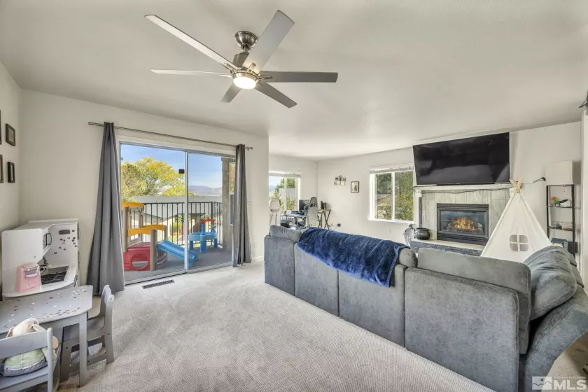 1140 Thompson, Carson City, Nevada 89703, 3 Bedrooms Bedrooms, ,3 BathroomsBathrooms,Residential,Residential,Thompson,250001246