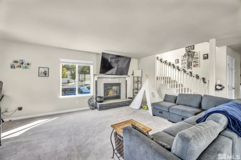 1140 Thompson, Carson City, Nevada 89703, 3 Bedrooms Bedrooms, ,3 BathroomsBathrooms,Residential,Residential,Thompson,250001246