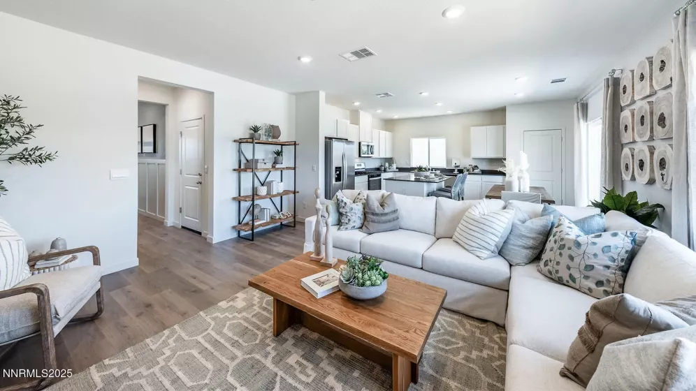 7771 Lone Prairie, Reno, Nevada 89506, 4 Bedrooms Bedrooms, ,3 BathroomsBathrooms,Residential,Residential,Lone Prairie,250051035