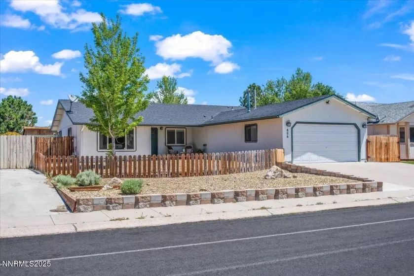 806 Bluerock, Gardnerville, Nevada 89460, 4 Bedrooms Bedrooms, ,2 BathroomsBathrooms,Residential,Residential,Bluerock,250051027