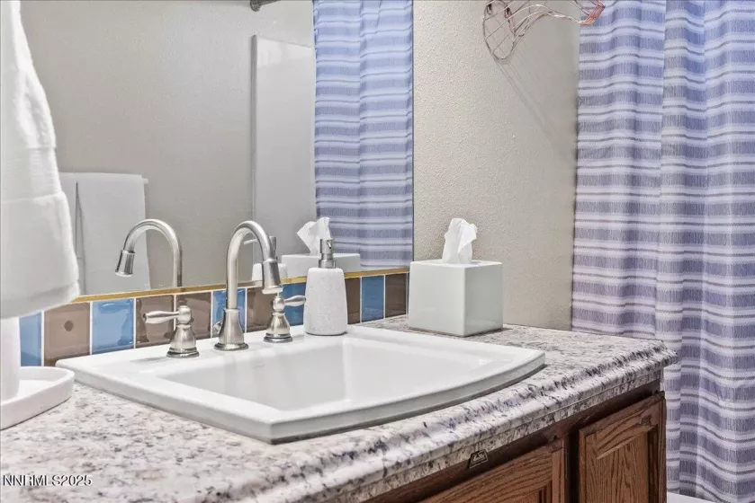 806 Bluerock, Gardnerville, Nevada 89460, 4 Bedrooms Bedrooms, ,2 BathroomsBathrooms,Residential,Residential,Bluerock,250051027