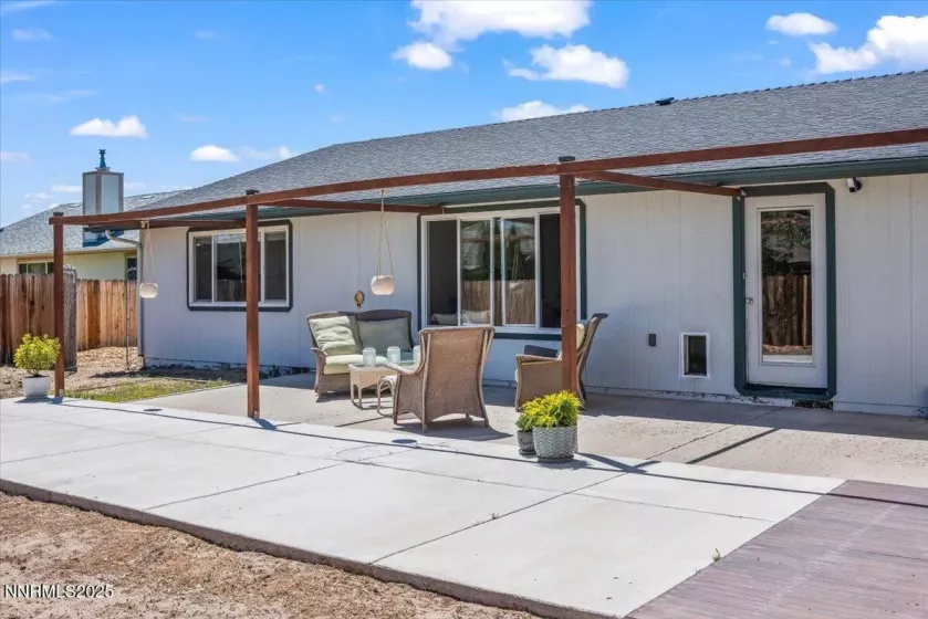 806 Bluerock, Gardnerville, Nevada 89460, 4 Bedrooms Bedrooms, ,2 BathroomsBathrooms,Residential,Residential,Bluerock,250051027