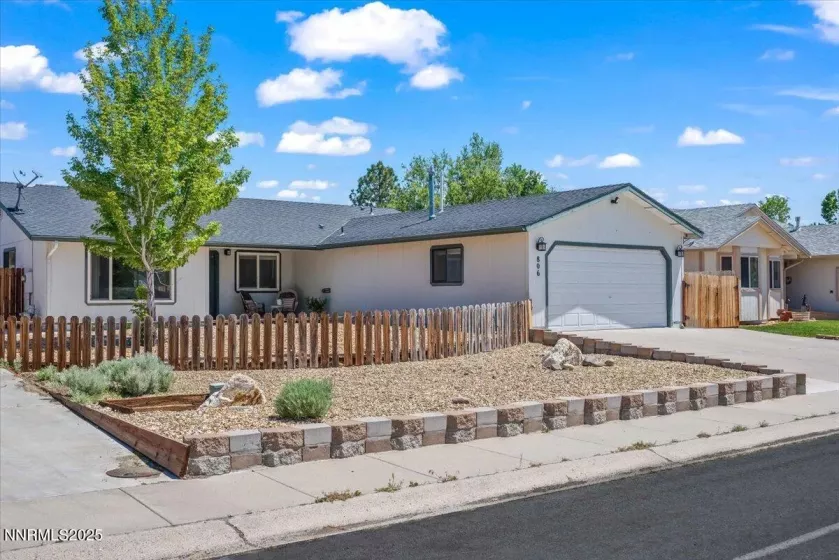 806 Bluerock, Gardnerville, Nevada 89460, 4 Bedrooms Bedrooms, ,2 BathroomsBathrooms,Residential,Residential,Bluerock,250051027