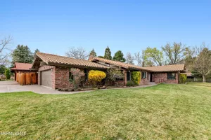 2205 Keever, Reno, Nevada 89509, 3 Bedrooms Bedrooms, ,2 BathroomsBathrooms,Residential,Residential,Keever,250051041
