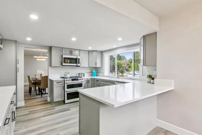 2205 Keever, Reno, Nevada 89509, 3 Bedrooms Bedrooms, ,2 BathroomsBathrooms,Residential,Residential,Keever,250051041