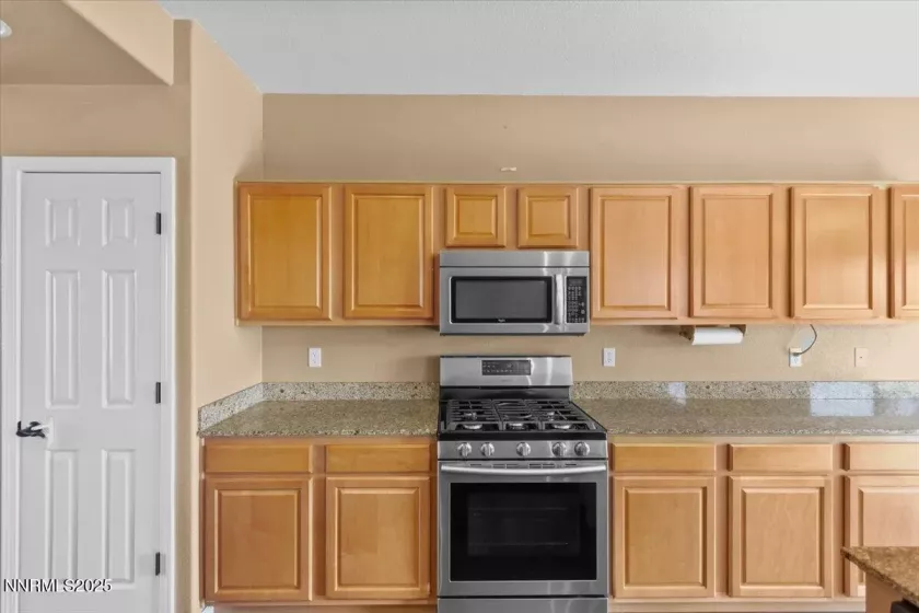 6595 Geranium, Sparks, Nevada 89436, 3 Bedrooms Bedrooms, ,3 BathroomsBathrooms,Residential,Residential,Geranium,250051042