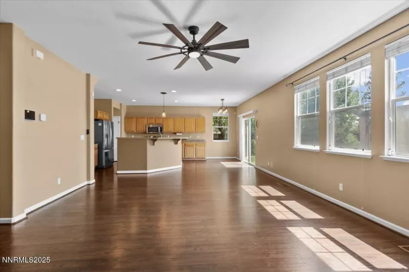 6595 Geranium, Sparks, Nevada 89436, 3 Bedrooms Bedrooms, ,3 BathroomsBathrooms,Residential,Residential,Geranium,250051042