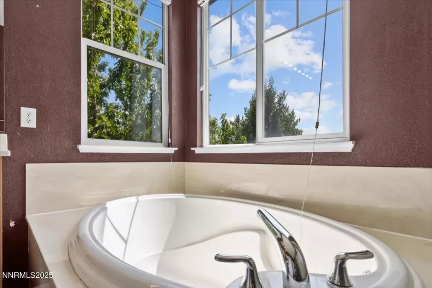 6595 Geranium, Sparks, Nevada 89436, 3 Bedrooms Bedrooms, ,3 BathroomsBathrooms,Residential,Residential,Geranium,250051042