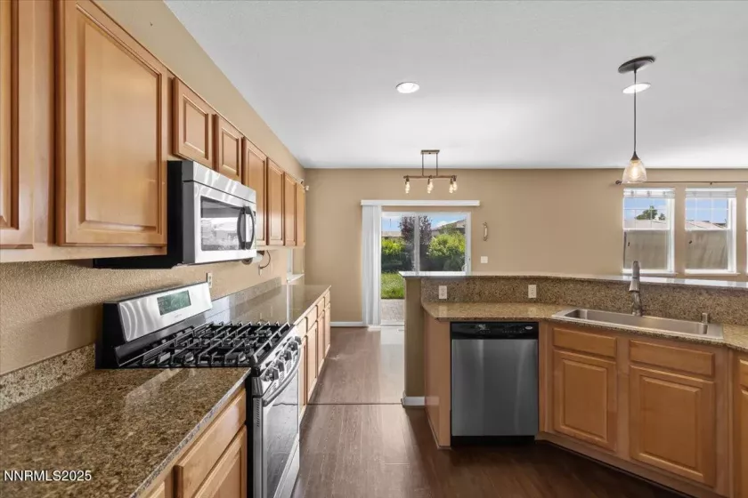 6595 Geranium, Sparks, Nevada 89436, 3 Bedrooms Bedrooms, ,3 BathroomsBathrooms,Residential,Residential,Geranium,250051042