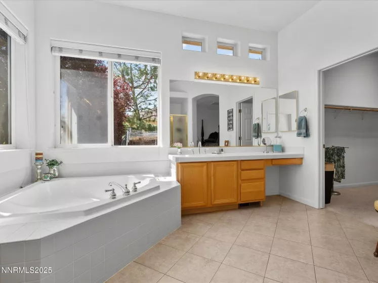 8042 Calabaza, Sparks, Nevada 89436, 5 Bedrooms Bedrooms, ,3 BathroomsBathrooms,Residential,Residential,Calabaza,250051046