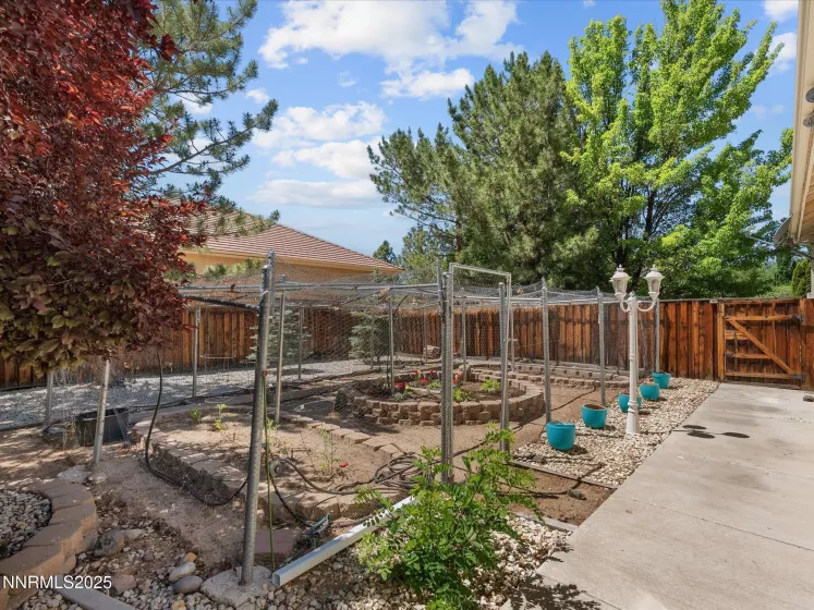 8042 Calabaza, Sparks, Nevada 89436, 5 Bedrooms Bedrooms, ,3 BathroomsBathrooms,Residential,Residential,Calabaza,250051046
