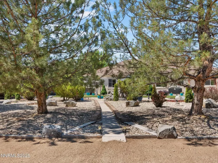 8042 Calabaza, Sparks, Nevada 89436, 5 Bedrooms Bedrooms, ,3 BathroomsBathrooms,Residential,Residential,Calabaza,250051046