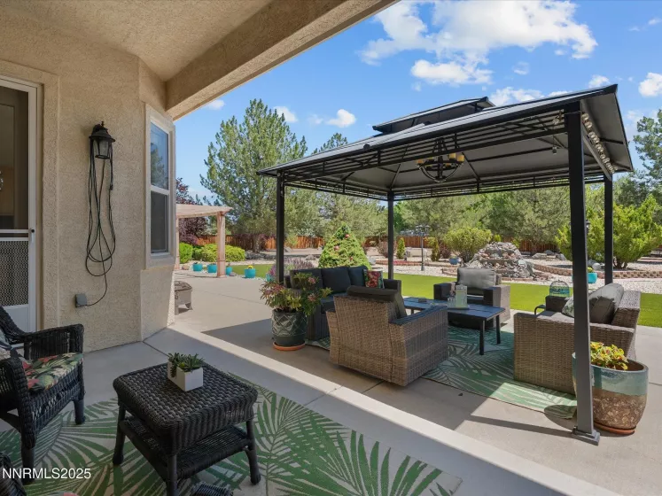 8042 Calabaza, Sparks, Nevada 89436, 5 Bedrooms Bedrooms, ,3 BathroomsBathrooms,Residential,Residential,Calabaza,250051046