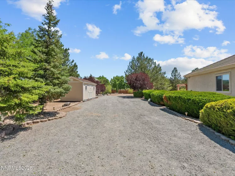8042 Calabaza, Sparks, Nevada 89436, 5 Bedrooms Bedrooms, ,3 BathroomsBathrooms,Residential,Residential,Calabaza,250051046