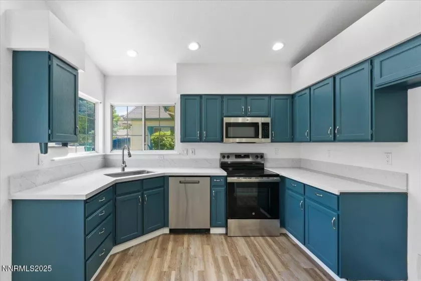 4755 Vista Mountain, Sparks, Nevada 89436, 3 Bedrooms Bedrooms, ,2 BathroomsBathrooms,Residential,Residential,Vista Mountain,250051056