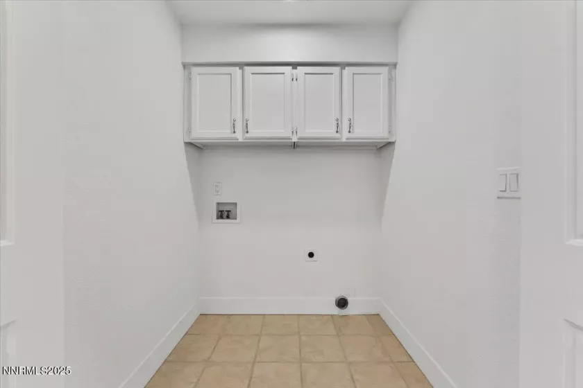 4755 Vista Mountain, Sparks, Nevada 89436, 3 Bedrooms Bedrooms, ,2 BathroomsBathrooms,Residential,Residential,Vista Mountain,250051056