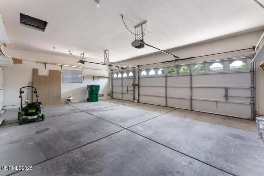 4755 Vista Mountain, Sparks, Nevada 89436, 3 Bedrooms Bedrooms, ,2 BathroomsBathrooms,Residential,Residential,Vista Mountain,250051056