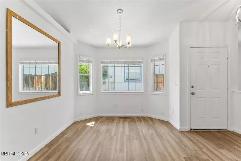 4755 Vista Mountain, Sparks, Nevada 89436, 3 Bedrooms Bedrooms, ,2 BathroomsBathrooms,Residential,Residential,Vista Mountain,250051056