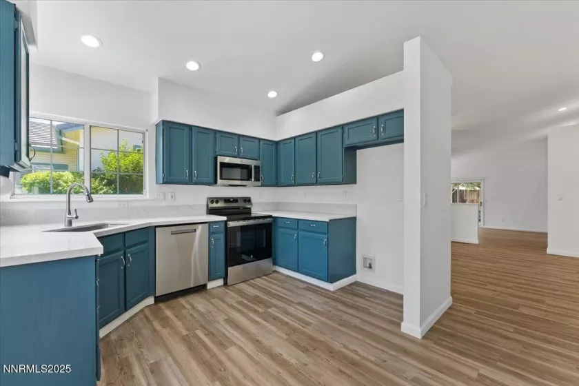 4755 Vista Mountain, Sparks, Nevada 89436, 3 Bedrooms Bedrooms, ,2 BathroomsBathrooms,Residential,Residential,Vista Mountain,250051056