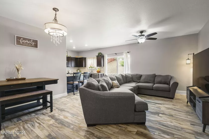 18573 Outpost, Reno, Nevada 89508, 3 Bedrooms Bedrooms, ,2 BathroomsBathrooms,Residential,Residential,Outpost,250051065