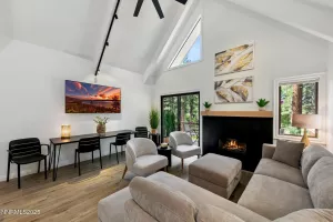 989 Tahoe, Incline Village, Nevada 89451, 4 Bedrooms Bedrooms, ,2 BathroomsBathrooms,Residential,Residential,Tahoe,250051067