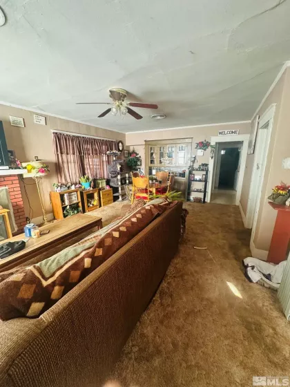 420 12th, Lovelock, Nevada 89419, 2 Bedrooms Bedrooms, ,1 BathroomBathrooms,Residential,Residential,12th,240015601