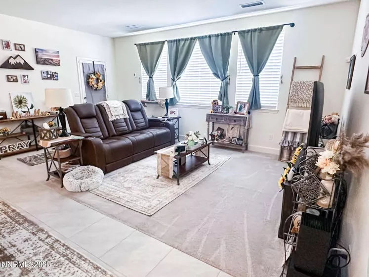 1124 Dapple, Minden, Nevada 89423, 3 Bedrooms Bedrooms, ,2 BathroomsBathrooms,Residential,Residential,Dapple,250051070