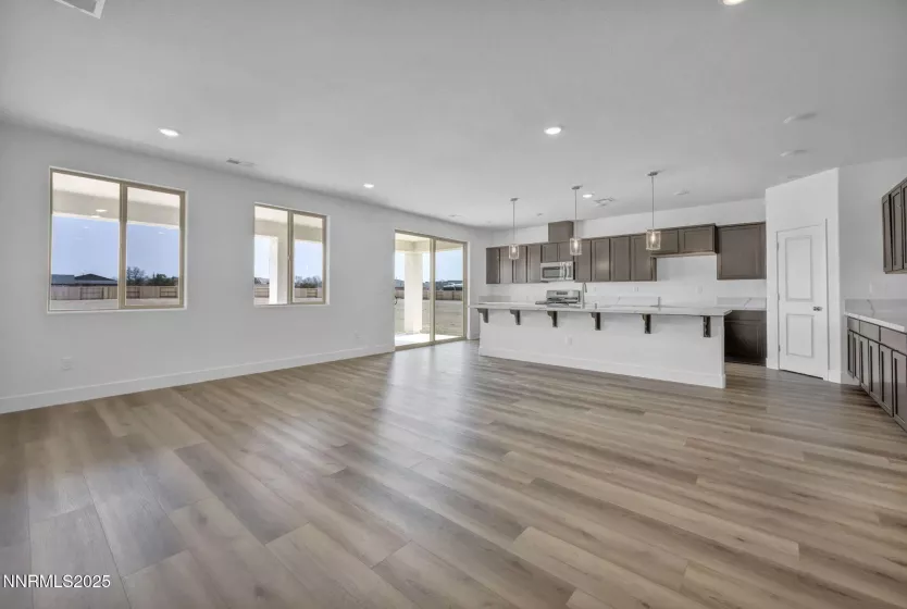 8608 Crandell, Reno, Nevada 89506, 3 Bedrooms Bedrooms, ,4 BathroomsBathrooms,Residential,Residential,Crandell,250051073