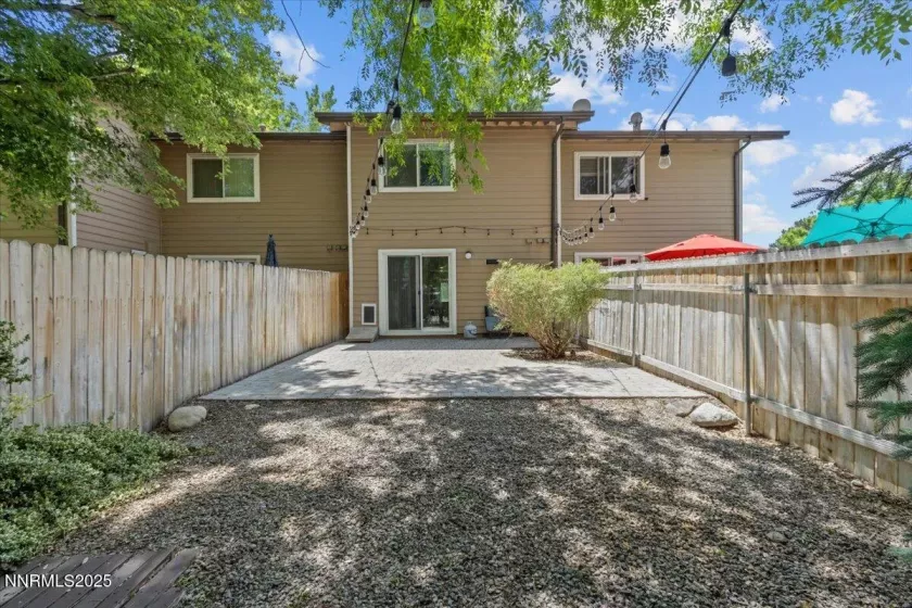 423 Barclay Ct, Reno, Nevada 89511, 2 Bedrooms Bedrooms, ,3 BathroomsBathrooms,Residential,Residential,Barclay Ct,250051075