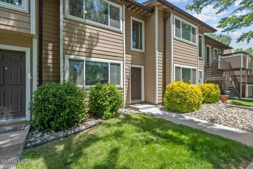 423 Barclay Ct, Reno, Nevada 89511, 2 Bedrooms Bedrooms, ,3 BathroomsBathrooms,Residential,Residential,Barclay Ct,250051075