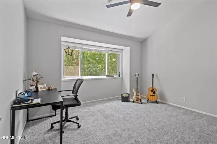 423 Barclay Ct, Reno, Nevada 89511, 2 Bedrooms Bedrooms, ,3 BathroomsBathrooms,Residential,Residential,Barclay Ct,250051075