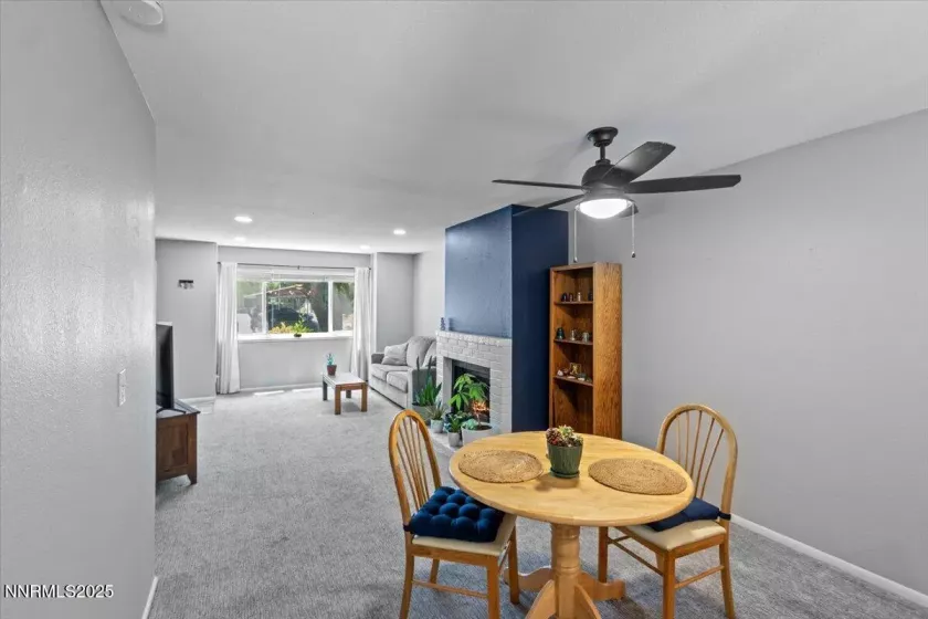 423 Barclay Ct, Reno, Nevada 89511, 2 Bedrooms Bedrooms, ,3 BathroomsBathrooms,Residential,Residential,Barclay Ct,250051075